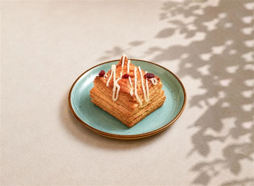 Cranberry & Almond Handpie